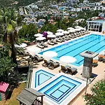 Hotel Happy 3*