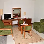 Happy Hotel 3*