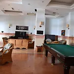 Happy Hotel