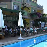 Hotel Happy 3*