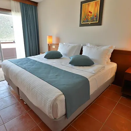 Happy Hotel
