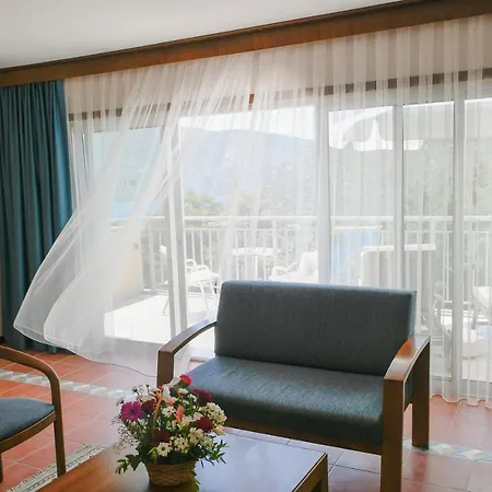Hotel Happy