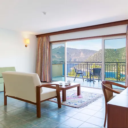 Happy Hotel