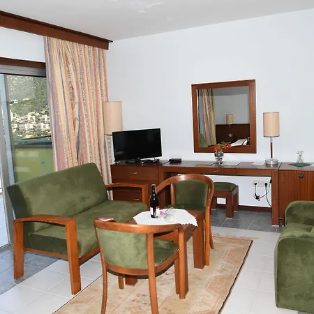 Hotel Happy 3*