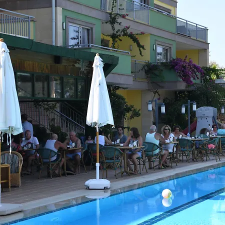 Hotel Happy 3*