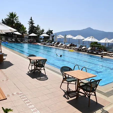 Hotel Happy 3*